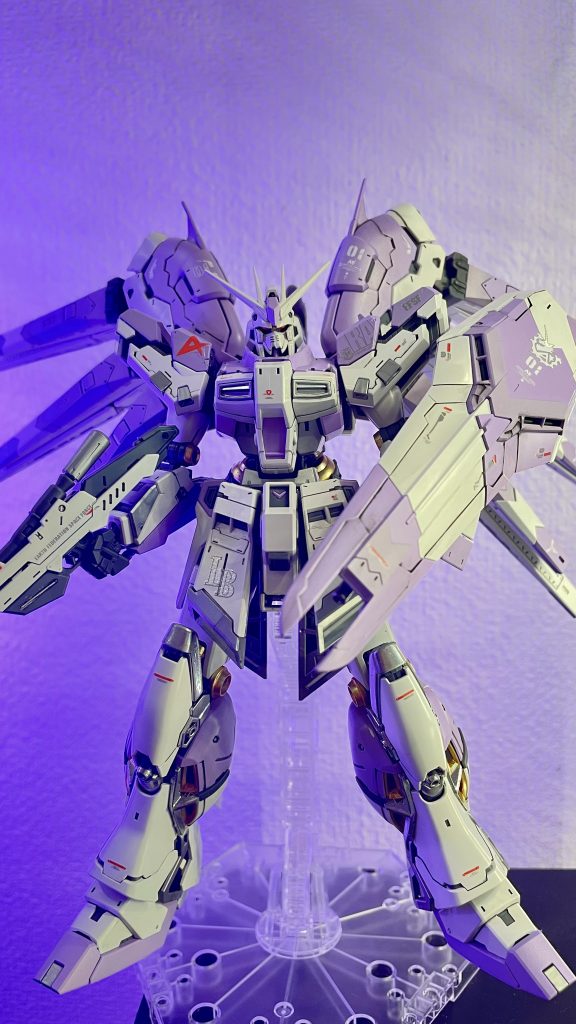 ハイニューガンダム–3枚目/制作者：ガンプラ、始めました。