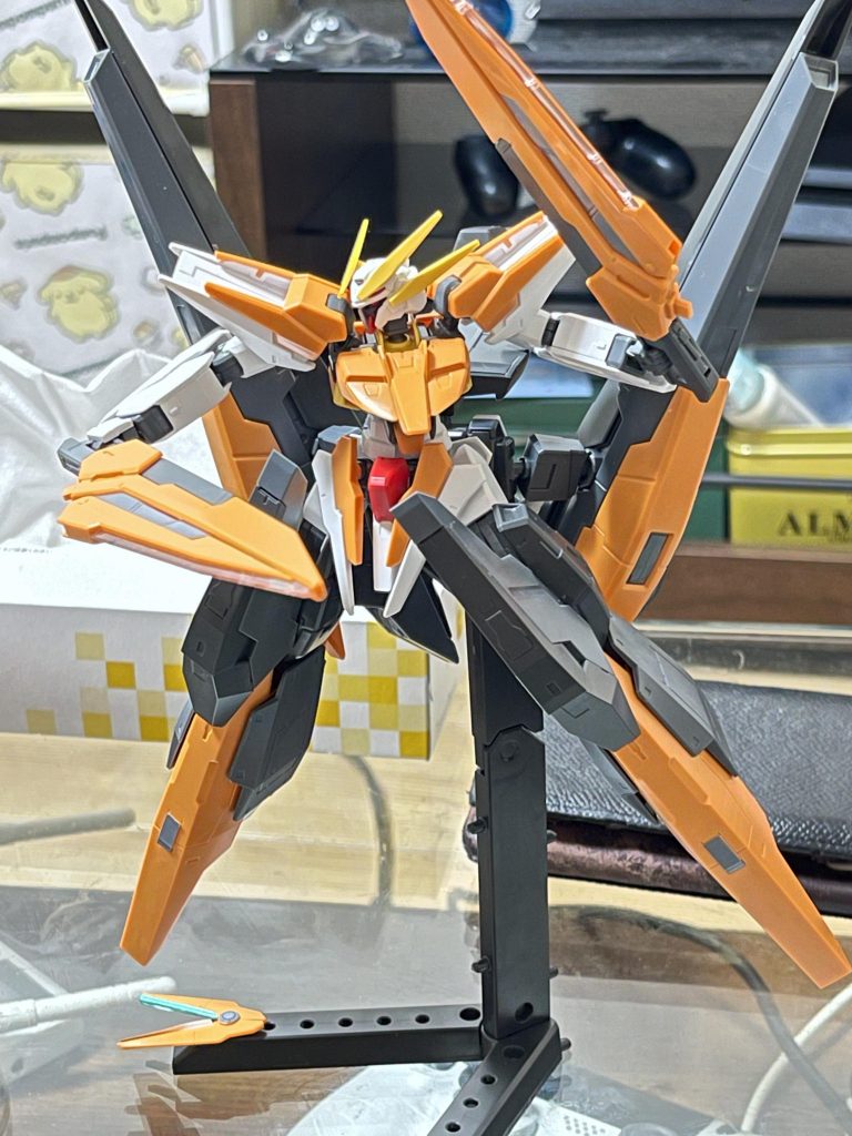 足がめちゃくちゃ干渉するのでポージングが結構大変だった💦