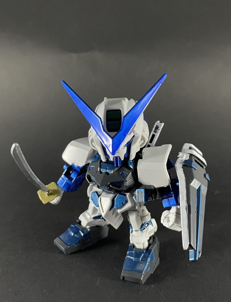 部分塗装はエナメル塗料を筆塗りで行いました！