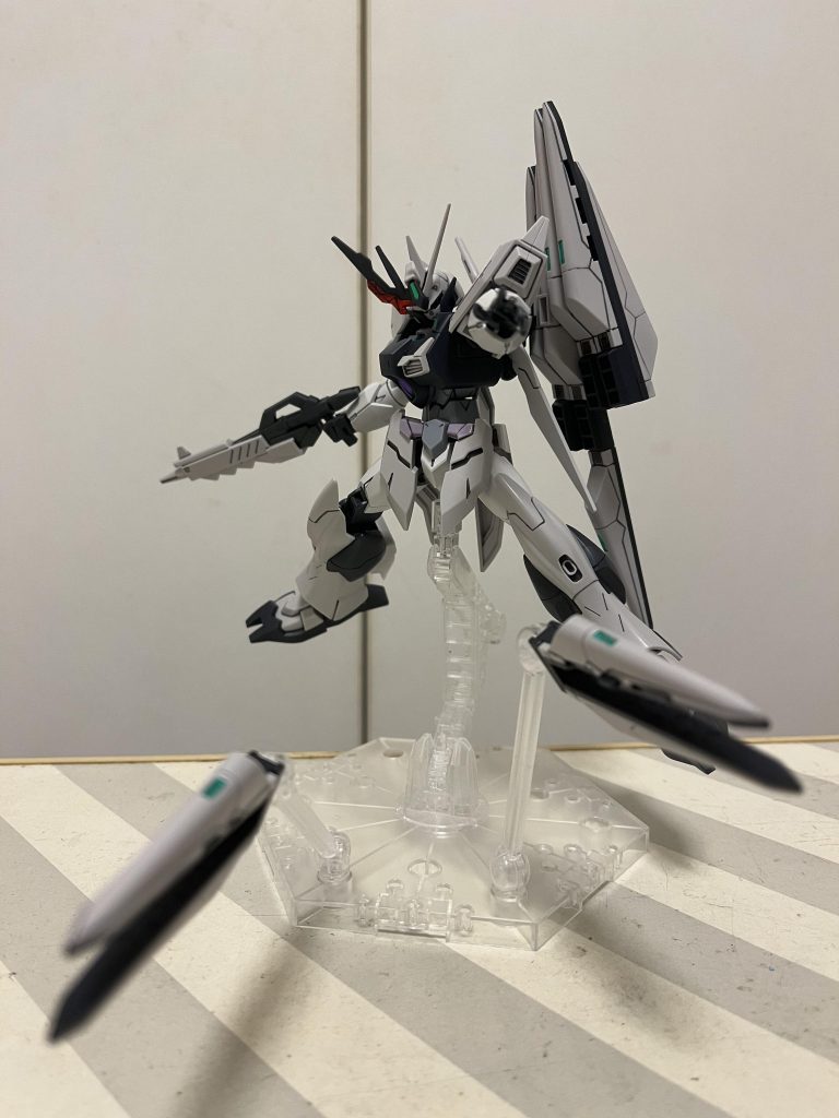 「行け! フィンファンネル!!」(幻聴)実際にアルスの各端末(?)は喋らないので、これは言わないか。もしかしたらアスランボイスで言うんですかね?