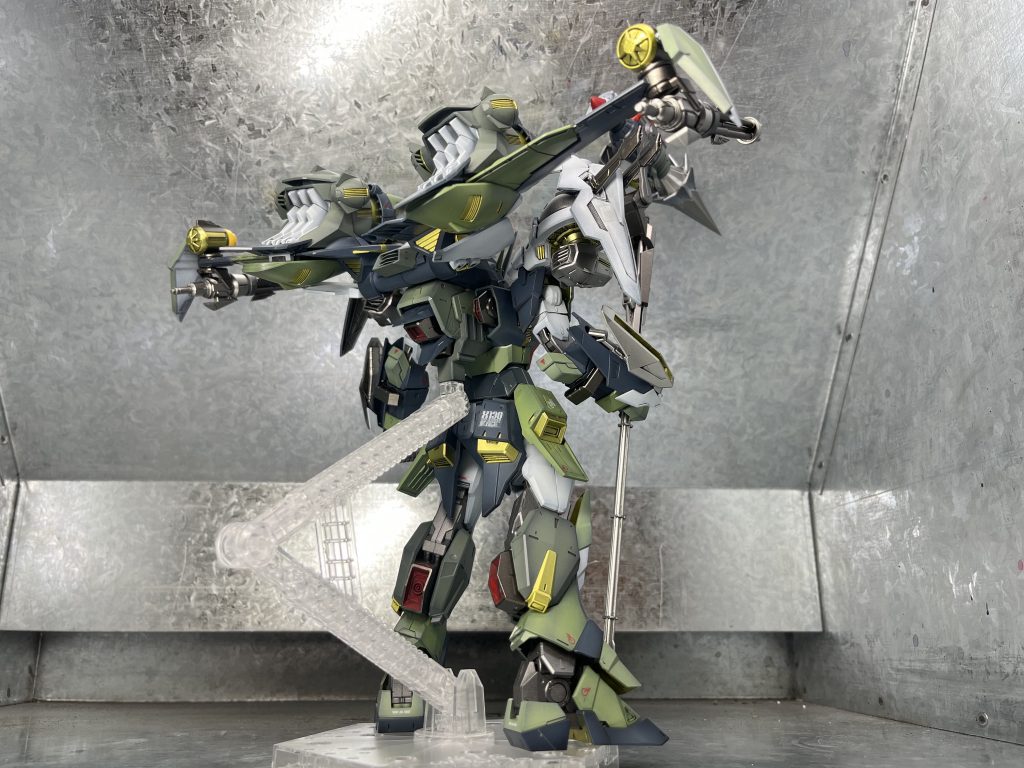 背面を忘れてた!流石に重くて自立は困難です…