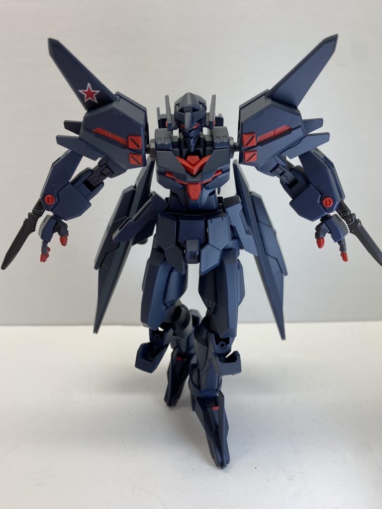 腕部ブレード展開。正面。