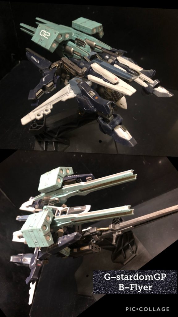 oyz「完成!B−フライヤーです!」くろいの「キタコレ!」oyz「B−装備の意匠がほぼMk−2ディフェンサーなので、可変形態も、Mk−2フライヤーに準拠した形状になります。」くろいの「コレで戦闘区域から即座に離脱出来る訳だね。」oyz「とはいえ、敵フォースからは目立つ装備なので、攻撃目標にされやすいです。その為に味方のフォローも必要です。くろいのフォースリーダーの作戦采配で活きる形態ですね〜。」くろいの 「プレッシャーかけるねえ。」oyz「では次の装備いってみましょう!」