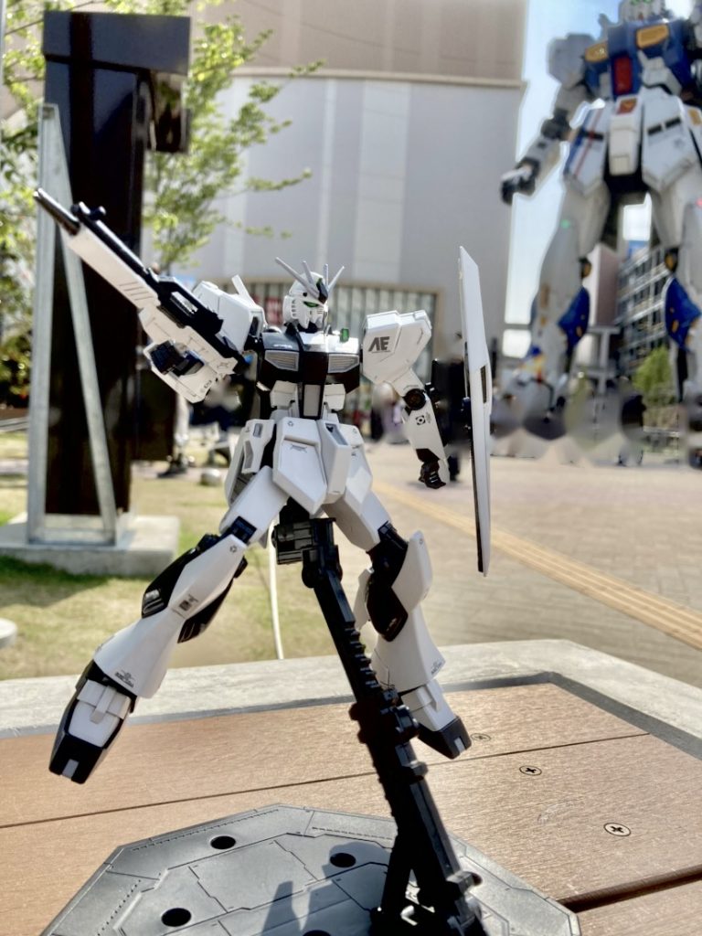 最新のEGなだけあって見た目超カッコいい…。これで1,000円なのが信じられないです。今回はロールアウトカラーに塗ってしまったけども、設定通りの色も好きなのでもう1個買っても苦にならない価格でありがたい。