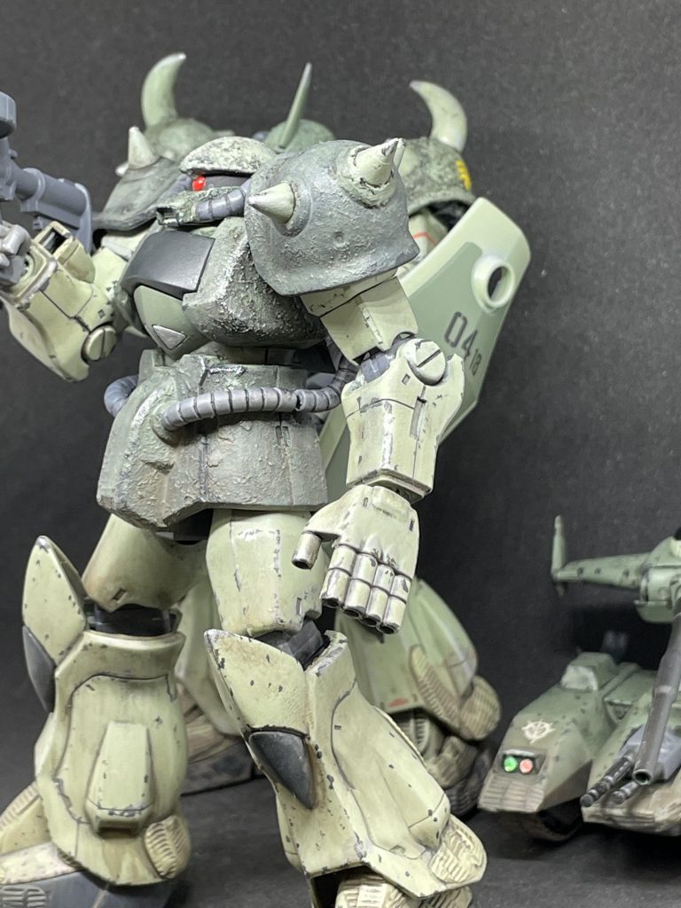 ウェザリングもキツめに。