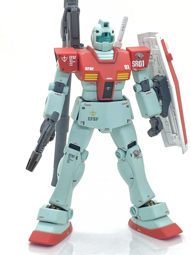 ジャック・ベアード機のジムをほぼ設定通りに作れて、自分も少しは技量が上がったと思いました。因みにジャック・ベアードの中の人は自分の大好きなキングオブ中二病で「撃っていいのは撃たれる覚悟のある奴だけだ」という信念を持つ某帝国の第11皇子と同じです(笑)。