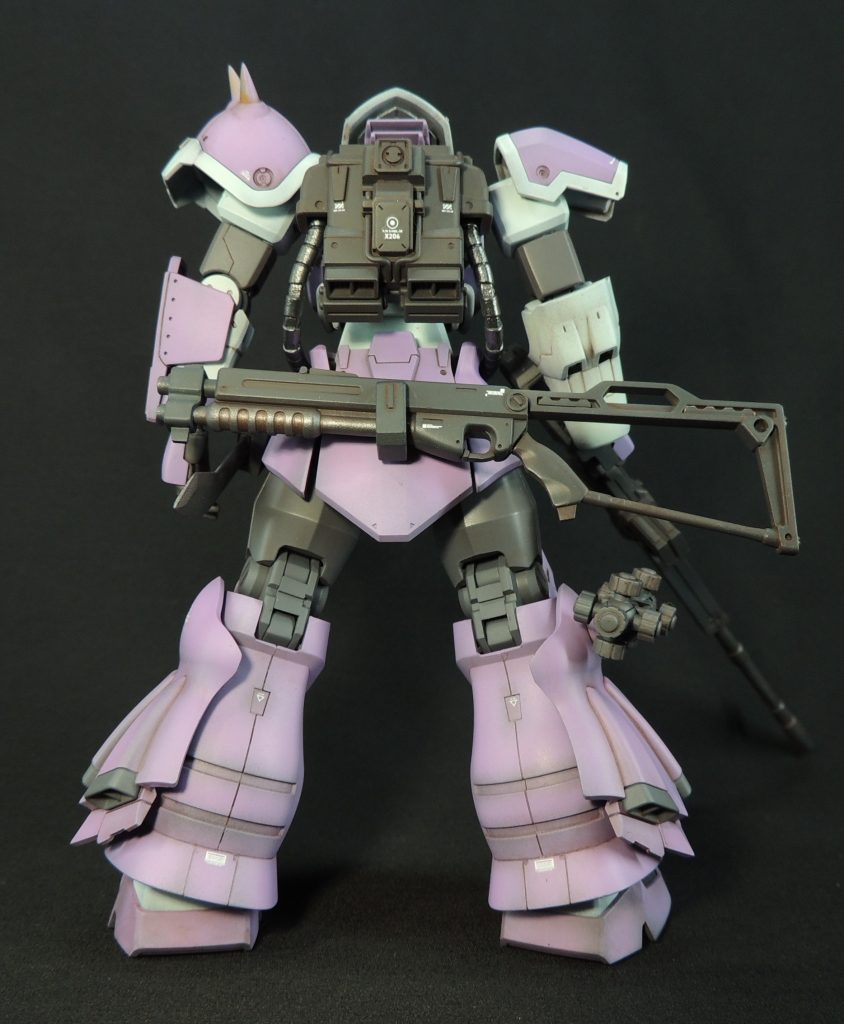 基本的に全身つや消し塗装ですが、動力パイプはメタリック塗装です。いつもながら、全てをつや消しにするとのっぺりした感じになるため、所々にビビッドな色や金属色の部分を意識的に残すよう心がけています。