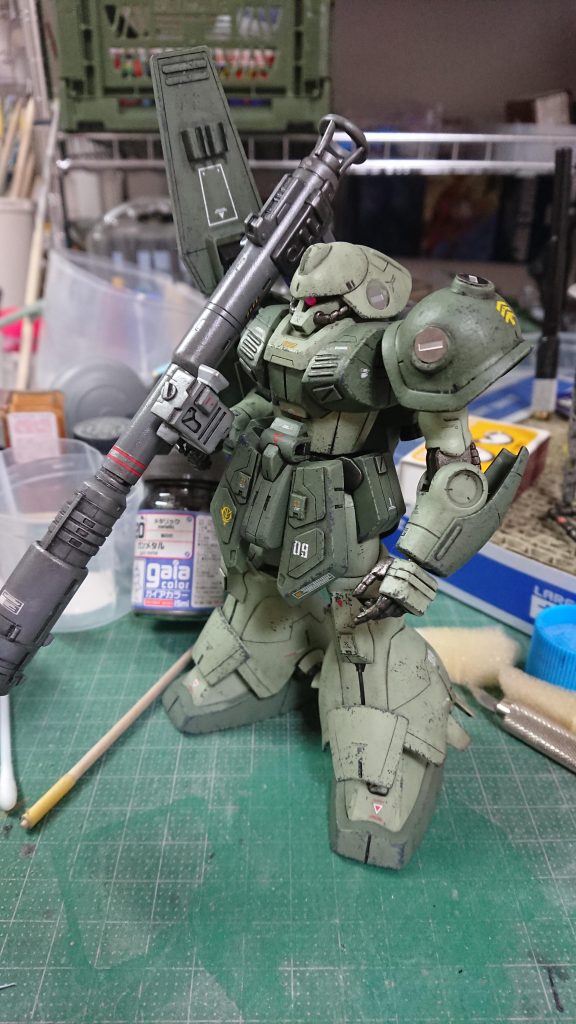 角がはえる前...と汚い作業台...(5周コンは、もっとやる気のあるコメントが相応しいのでしょうか...?)