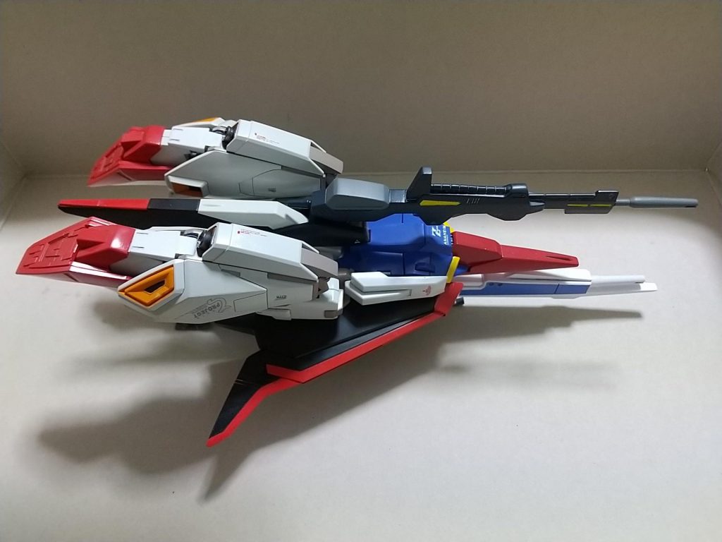 差し替えで変形が出来る