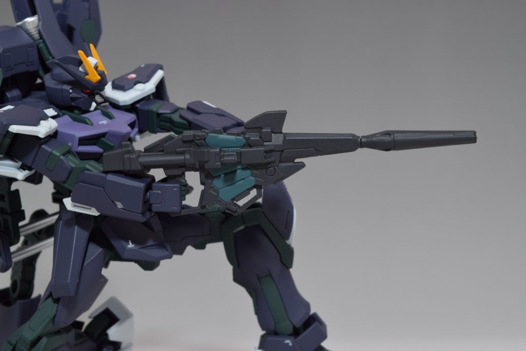 武装 ビームマグナム 5発 以上。