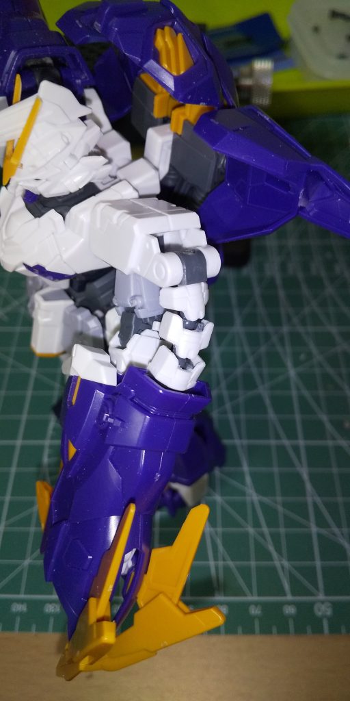 肩アームはなんとかバランス良く収まりました