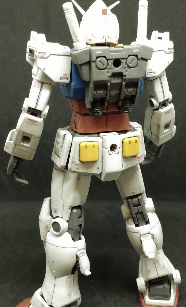 ふくらはぎのスラスターが開くのはカッコイイです。