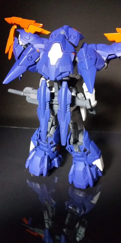 改造部部はリアスカートにガンホルダーを付けたことです