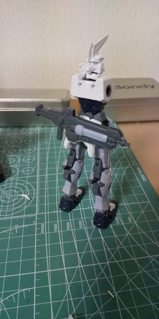 製作ストーリーでも乗せてましたがリアスカートのガンホルダーはスクラッチ作成してます