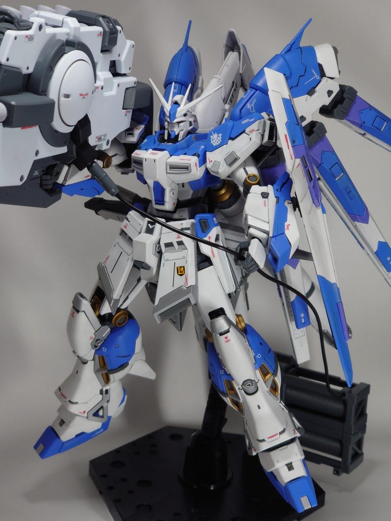 本体によってみるとこんな感じです。コードがいい味出してます。 ご覧頂きありがとうございました。