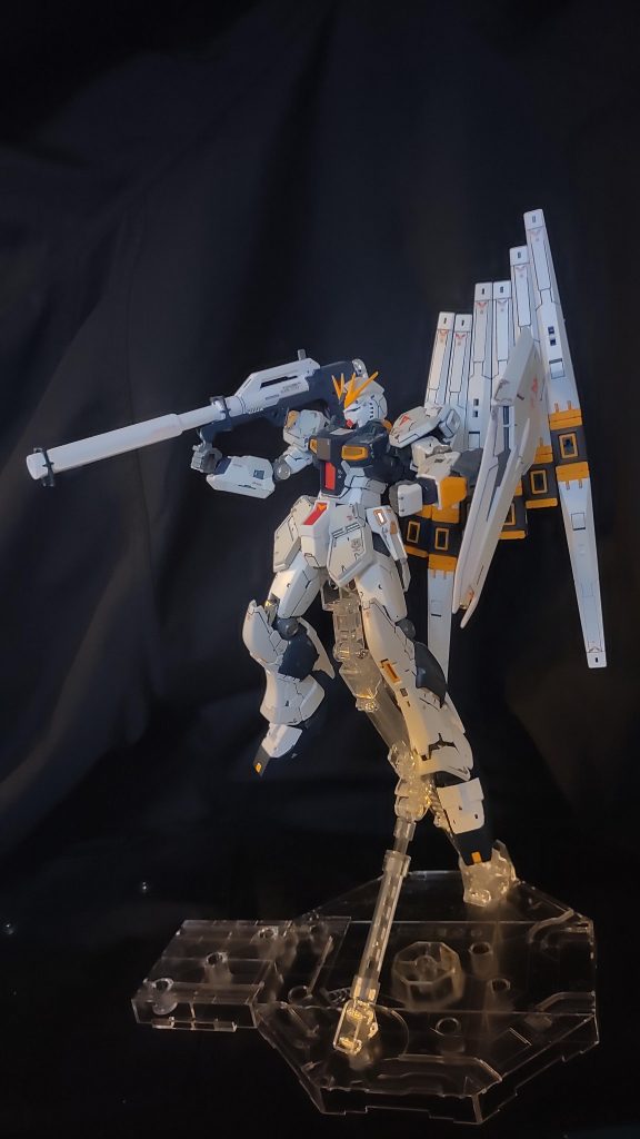 なんとなくアムロはバズーカが似合う気がしてます。お気に入りのショットです！カッコいい…