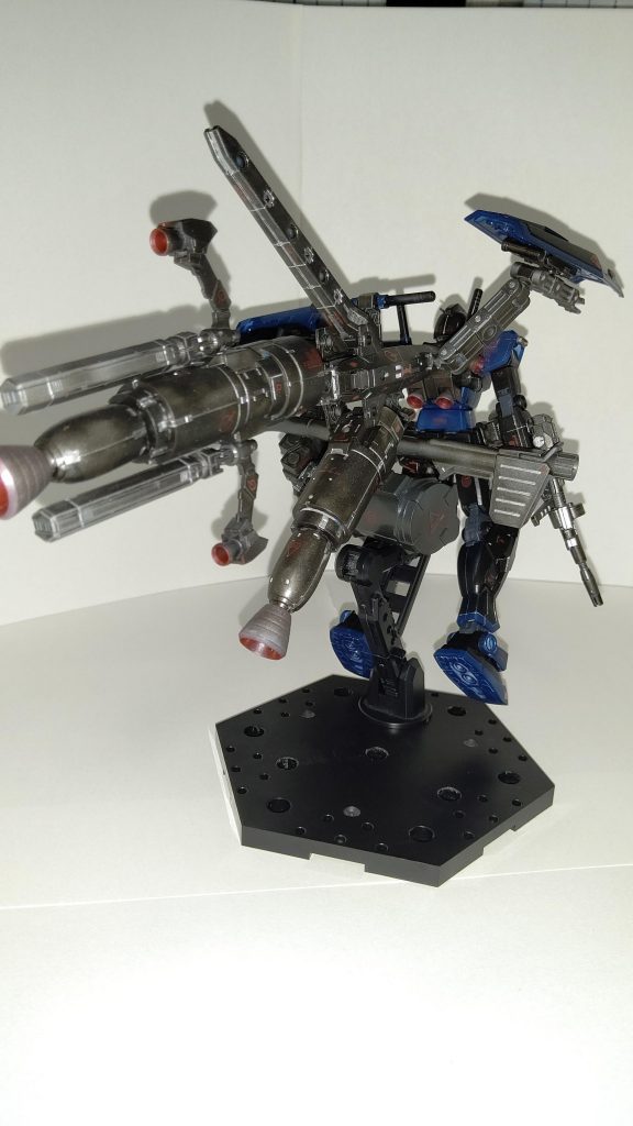 バックショット。ごちゃごちゃしててこれが一番好き。