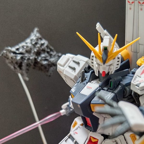 何回見ても伊達じゃないνガンダム