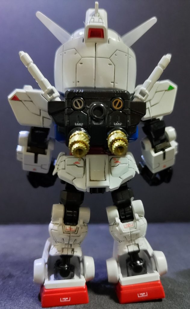 ■クロスシルエット RX-78F00 ガンダム○外装(ホワイト):(下地:ホワイトサフ)アルティメットホワイト+ニュートラルグレーⅢ(ガイアカラー)少々○外装(ブルー1):(下地:サフ)ウルトラブルー(ガイアカラー)95%+青15号5%(ガイアカラー)○外装(レッド1):(下地:ピンクサフ)リッチレッド(フィニッシャーズ)○エアインテークやヘリウムコアなど(イエロー1):(下地:ピンクサフ)サンシャインイエロー(ガイアカラー)○関節、ハンドパーツなど(メタリックグレー):(下地:サフ)ガンメタル(ガイアカラー)50%+フレームメタリック1(ガイアカラー)50%○武器、バックパックなど:(下地:サフ)スターブライトアイアン 45% アルティメットブラック 45% ニュートラルグレーⅢ 10%○コーティング:Mr.スムースクリアー光沢