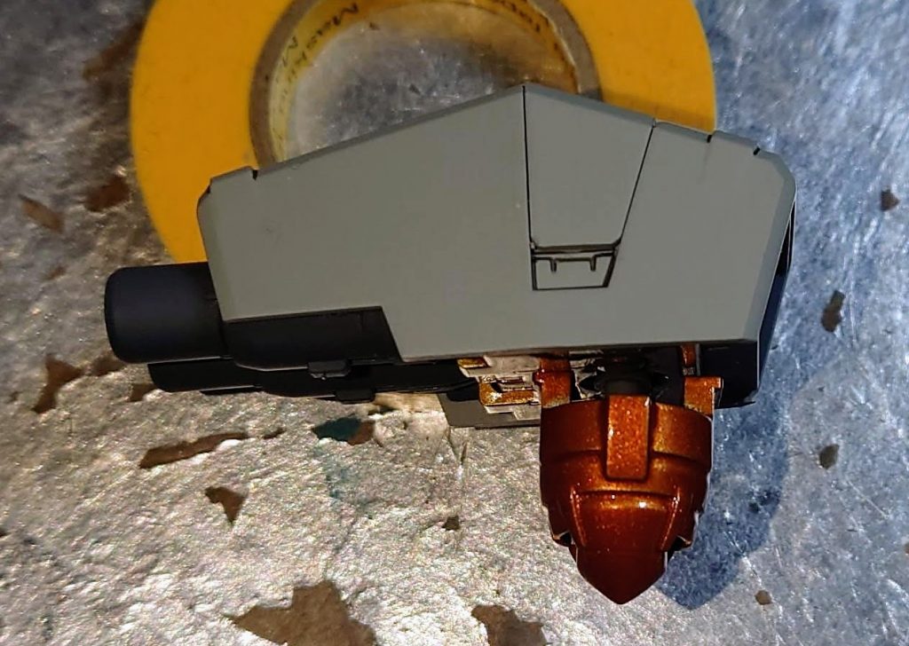 ヴェイガン製支援兵装2AIによる自動操縦で射撃、防御を行うタイプなので一応通常パイロットでも使用可能という設定ヴァーチェの肩キャノンにプトレマイオスアームズのスラスターを付けて作成してます