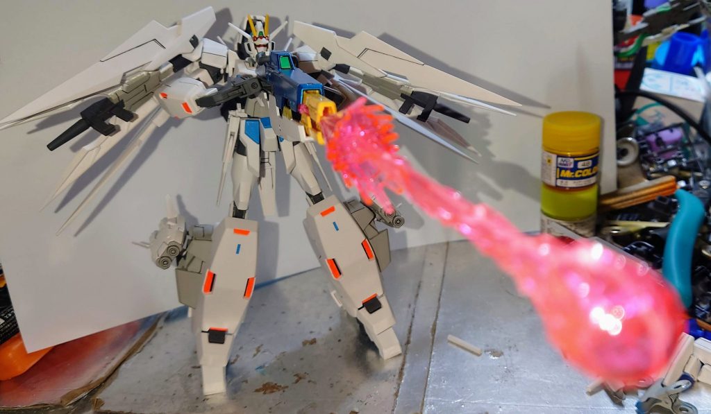 バズーカは本体と直結することで高威力のビームを発射可能ただし取り回しが悪いため、連射は主にドッズガンを使用