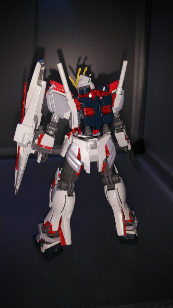 工具や塗装剤は段ボールの中なので、パチパチっと素組です。お目汚し失礼します。