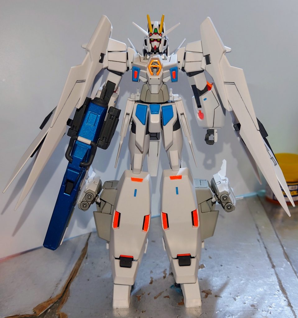 ヴェイガンとの戦後、新たなる地球外敵性体(UE)を想定して作られた試作機でAGE-3の火力をAGE-2に乗せると言うコンセプトより「9」と命名されたTYPE-Rの「R」はリーンカーネーション(復活)の祈りを込めて付けられた