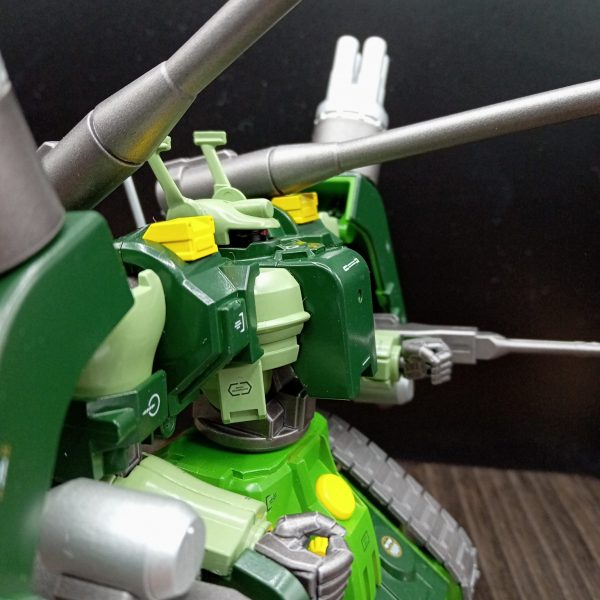 「Ｔ作戦」試作１号機長距離戦MSティエタンク