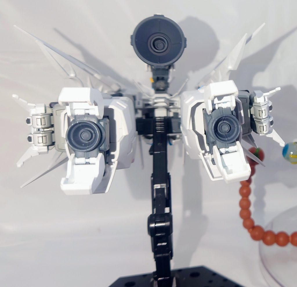 現段階では地球軍、ヴェイガンどちらともこの機体より速い機体は存在していない