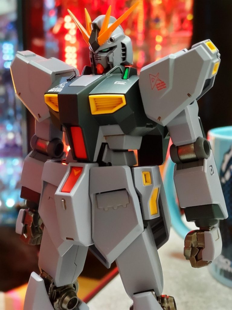 バストアップ。