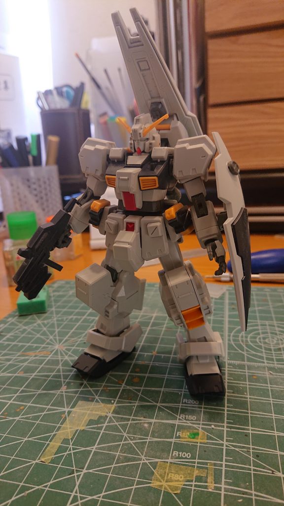 素組時点です。全塗装をしようと決めていたもののアイデアが浮かばず、このまま暫く放置される運命に…