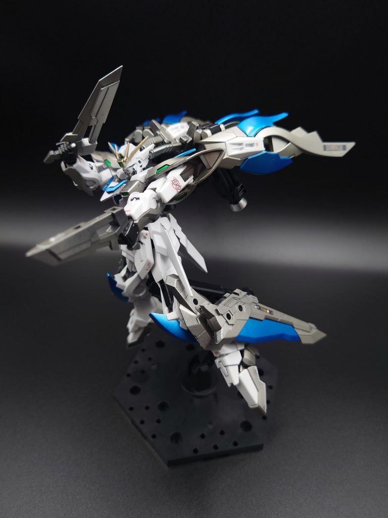 ハンドガン装備。