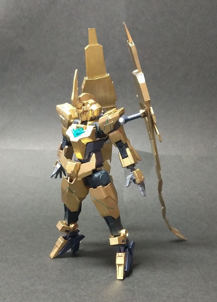 コアユニコーンガンダム3号機 フェネクス・エタンセルコアユニコーンガンダムの3号機。背面に2機アームドアーマーDEを装備している。他の2機と異なり、サイコフレームは常時発光状態となっている。