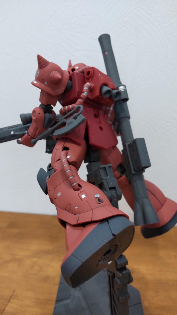 後ろ姿も貫禄があります。オリジン版は情報量が多くていいですね(^^)