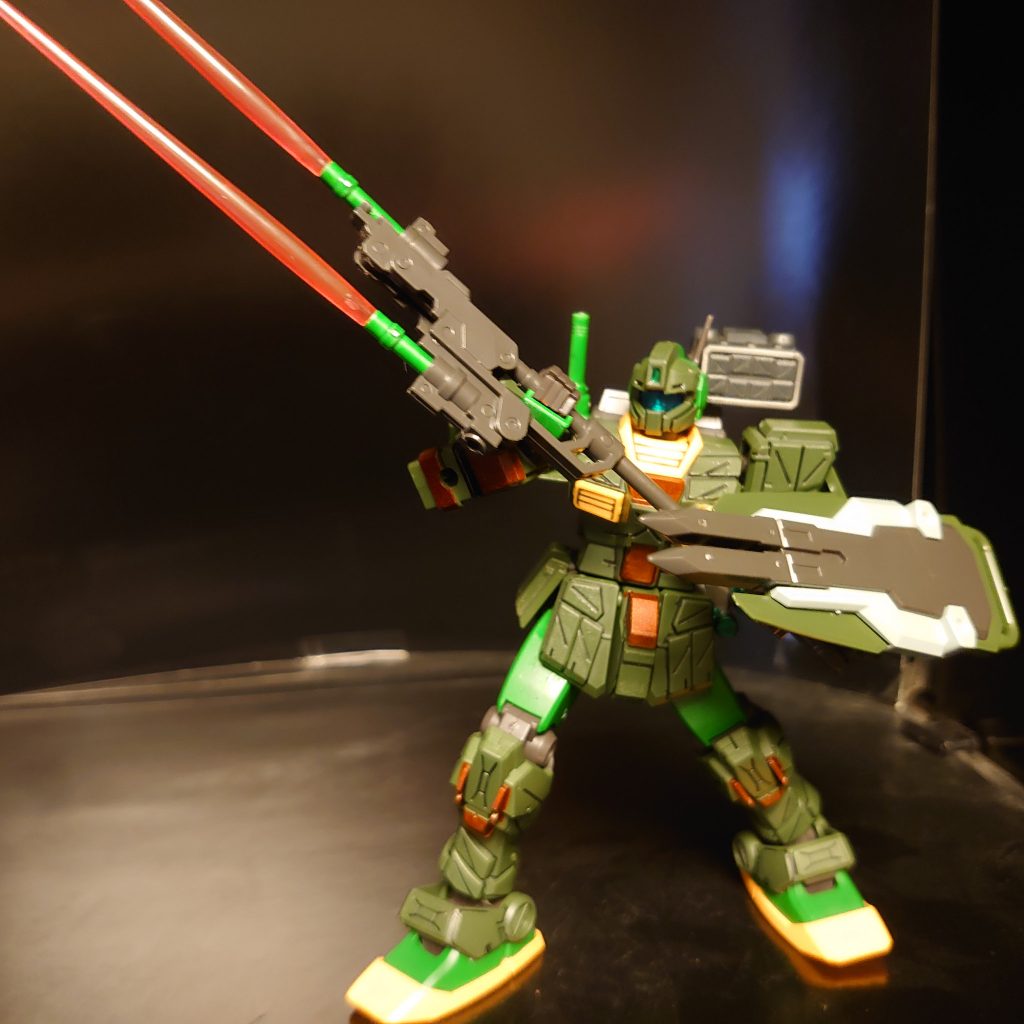 正面全体。やはりツインビームスピアは好き。但し長くてちょっと撮り辛かったです。ディナイトグリーンと、濃緑色(中島系)で塗装。