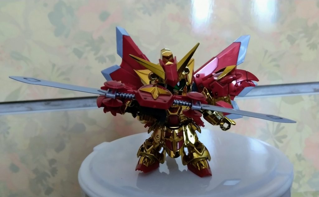 さらに鞘を抜くと両剣っぽくなるという素敵仕様！しかし、実用性はきっと皆無……(´・ω・｀)