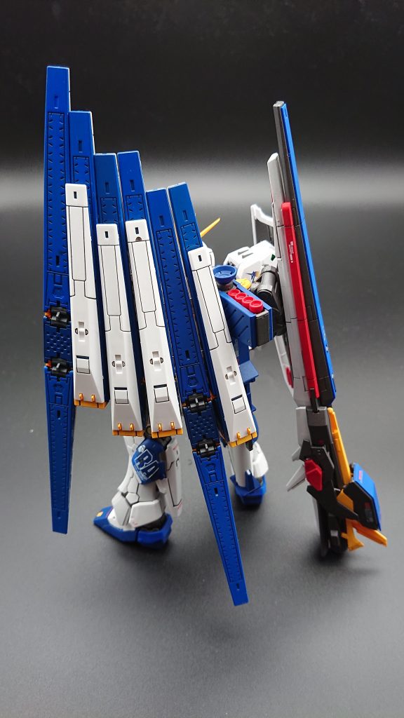 RX-93ffνガンダム+フィンファンネル–3枚目/制作者：@tonic_____