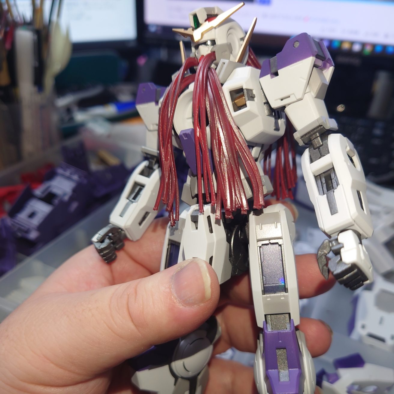 GW中の完成を目指して作成中のMGガンダムヴァーチェになります。全塗装