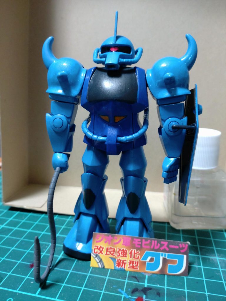 素朴な出来ですが、初期のザクより確実に進化してるのがスゴイ。