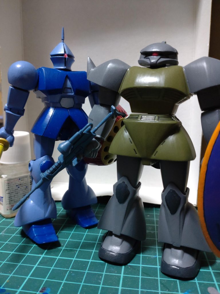 コンペジターと。迷うとこですが、私はギャンを選びますね(笑)