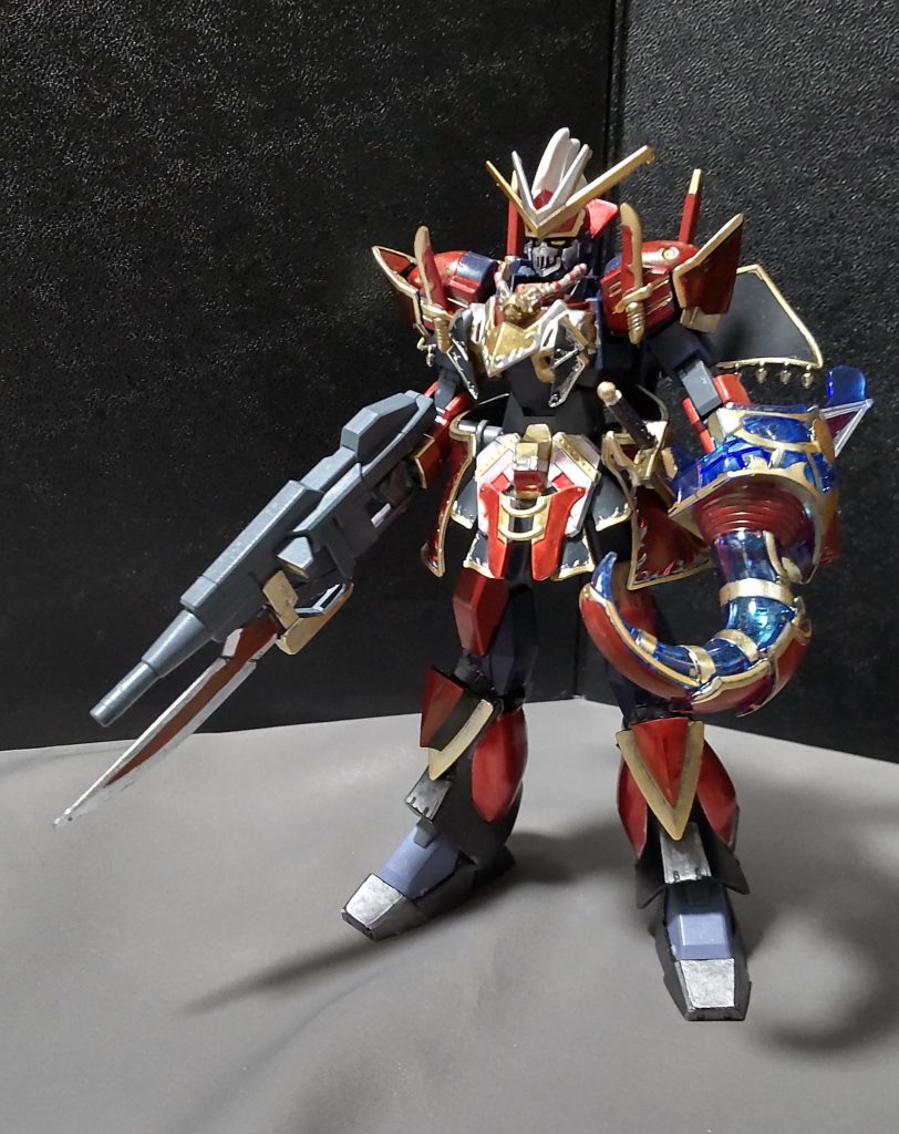 ・装甲はSDワールドヒーローズのベンジャミンV2ガンダムのを移植しています。・脚部はジェガンのを付けて延長を施しています。・機体のカラーは全てガンダムマーカーで塗ってます。○使用カラーガンダムブラックSEEDレッドロイヤルメタレッドイエローゴールド（最近発売された）シャインシルバー