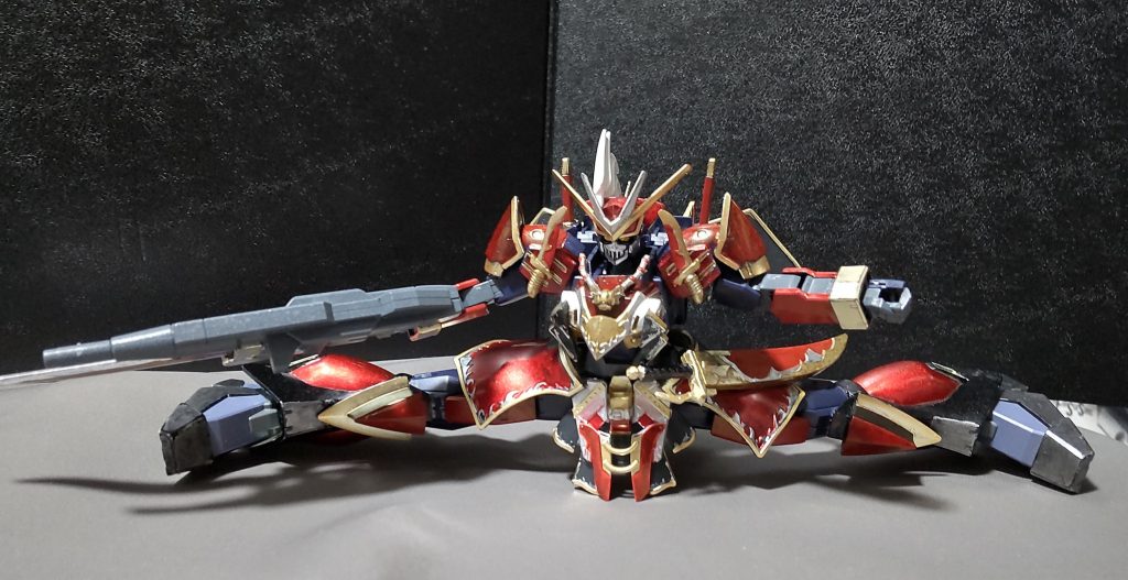 Gエグゼス元々の可動域を損ねてないので、股割りポーズは取ることが出来ます。