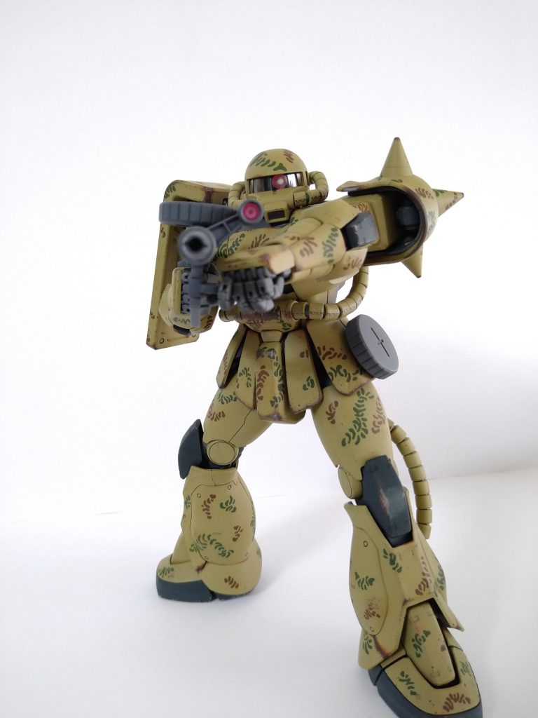 射撃シーンその1。配属された地域はヨーロッパの想定にして、歴戦な機体をイメージし、サビを多用しました。結構チマチマと機体中を汚していますので、お手すきな方は色んな画像を拡大してみて下さいませ。