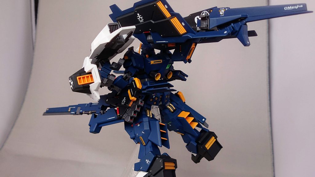 ハイゼンスレイのときより更に細部の塗分けを頑張りました。そろそろ老眼が始まってきているので、なかなかキツかったです(笑)