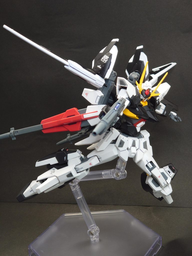 ガンダムAGE-FX-A–4枚目/制作者:LEN