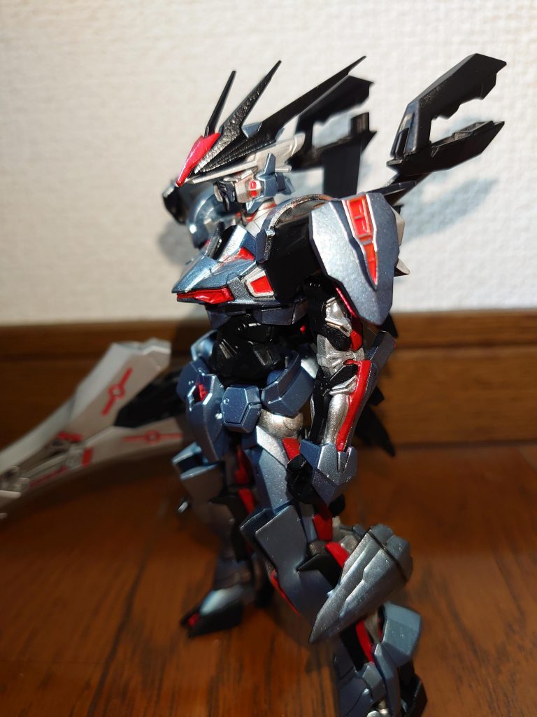 ロードアストレイリュウセイブースターパックを装備したガンダムアストレイリュウセイ。この形態では空中戦、宇宙戦に特化していてそのスピードは名に冠している『流星』に相応しいほど。ブースターパックには2本目の太刀も運搬されていて2本の太刀を合体させることで1本の巨大な大剣にして使うことも出来る。