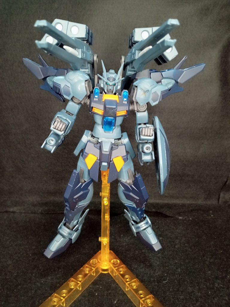 追加装備としてダブルオースカイのHWSを装備可能。足りていない火力をこれで補いつつ仲間のところに駆けつけるという設定。