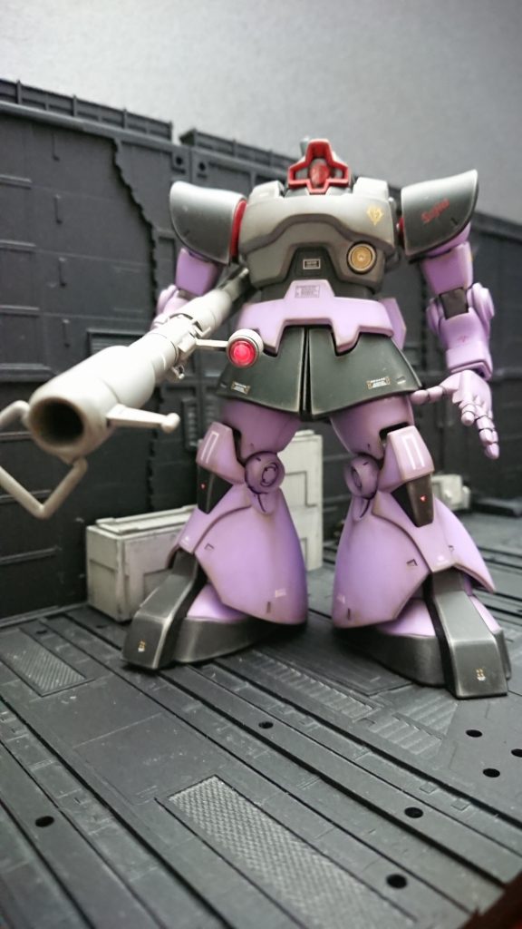 紫部は「ガンダムスプレー」のMSパープルを使ったような記憶...