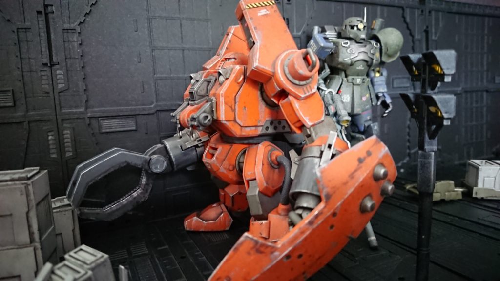 (缶を大量に在庫してしまっておりますから...)(ノω・、)