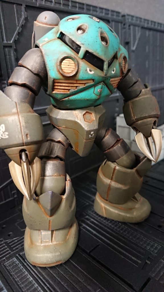 何かの時に背景としてこのズゴックを写しておりましたが「はっきりと見せんかっ!」とリクエストを頂戴いたしましたので載せさせていただきます。